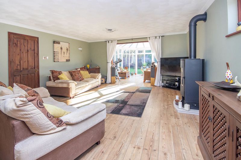 Property photo 2 of 16 Photo 8