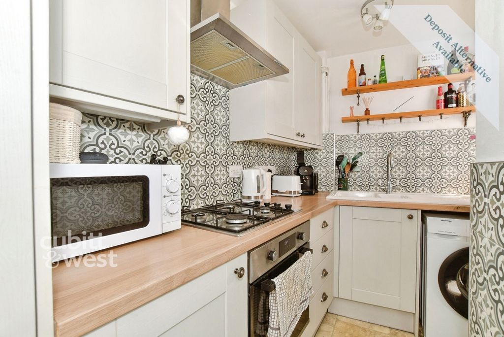 Property photo 2 of 11 497d0Da6-901Hjl28