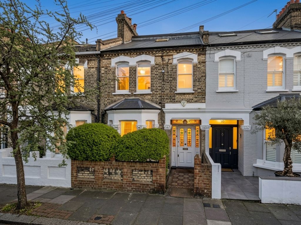 Property photo 2 of 30