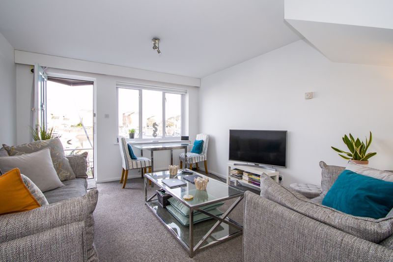 Property photo 2 of 20 Photo 12