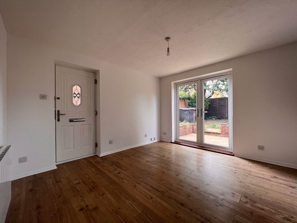 Property photo 3 of 15 5020652