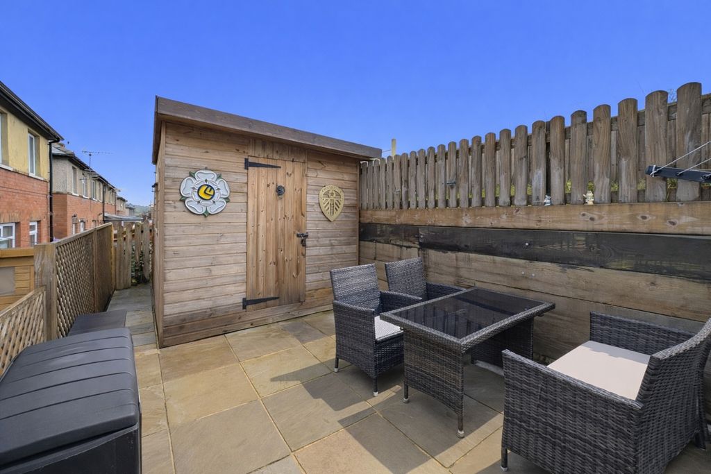 Property photo 3 of 21 Backhold Siddal Ewemove Brighouse