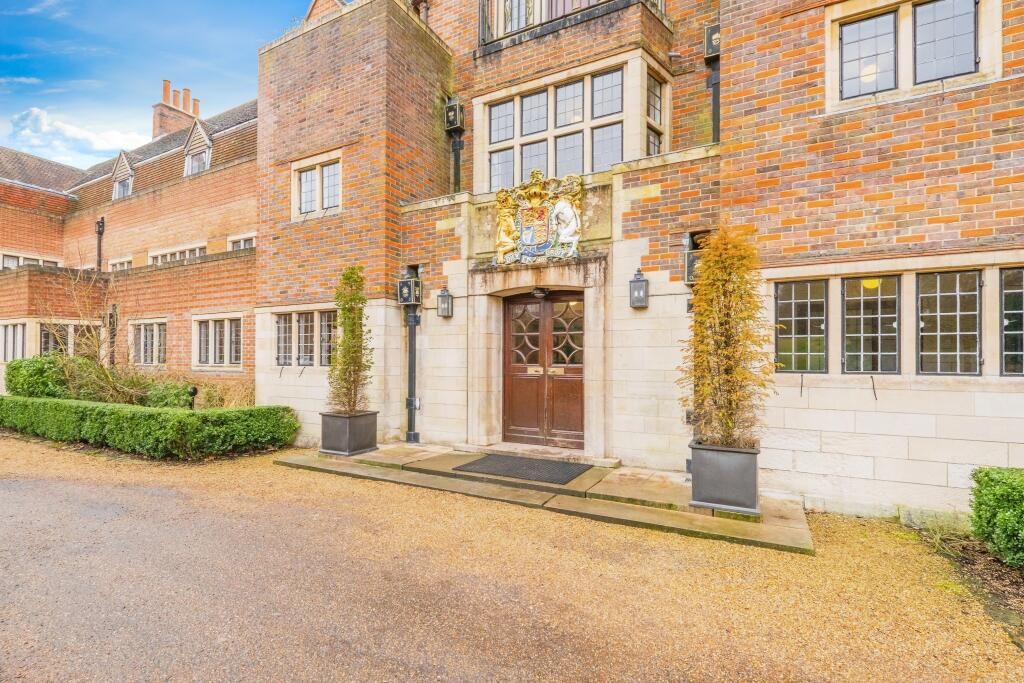 Property photo 2 of 9