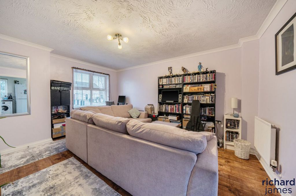 Property photo 3 of 24 d3F9A135Fc814932B61Ae21Edcf35F16