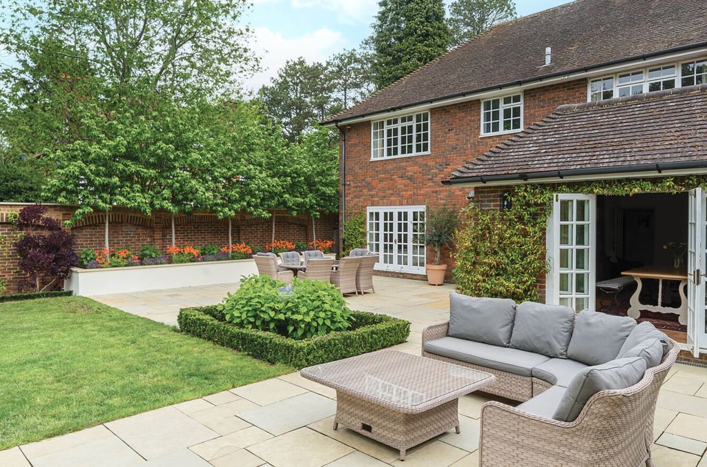 Additional image 32 of 4 bed detached house for saleGodalming, Surrey GU7