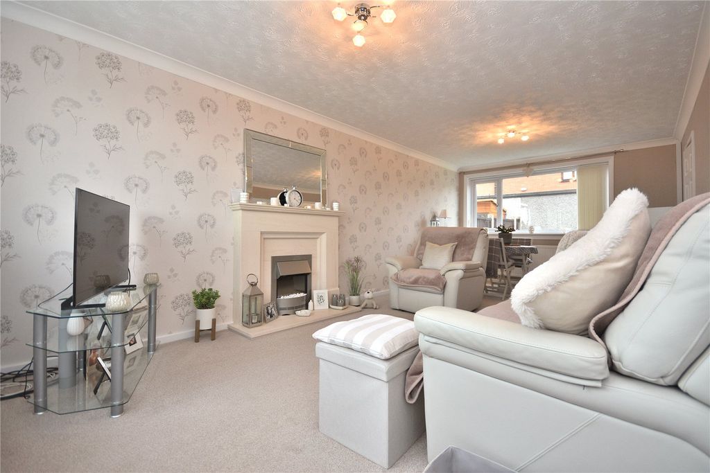 Property photo 2 of 14 Picture No. 35