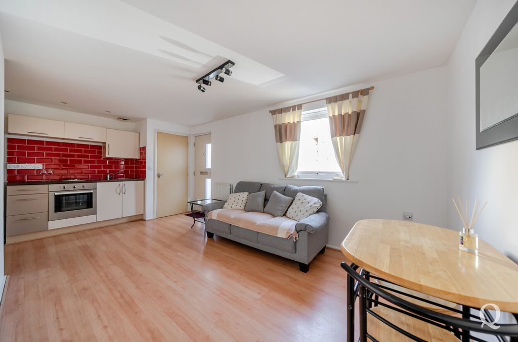 Property photo 1 of 18 57479F42-77c4-4dc...