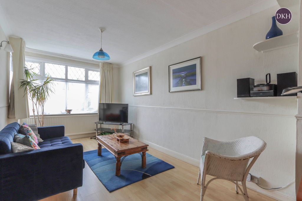 Property photo 2 of 17 Picture No. 06