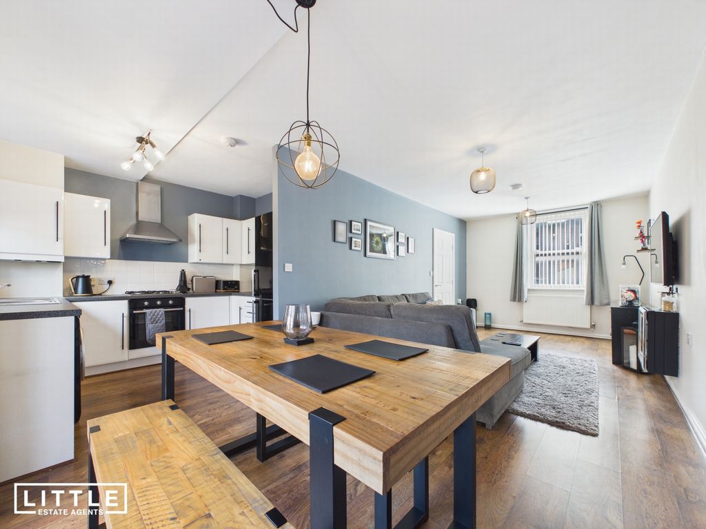 Property photo 2 of 24 Photo 7