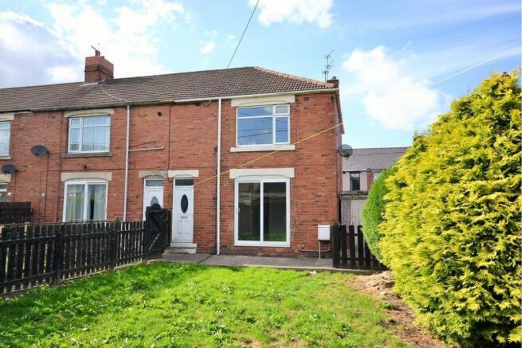 Property photo 1 of 10 Front