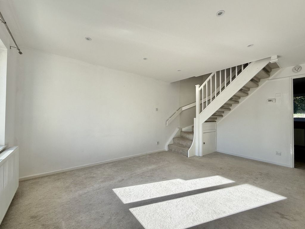 Property photo 3 of 12 Photo 3