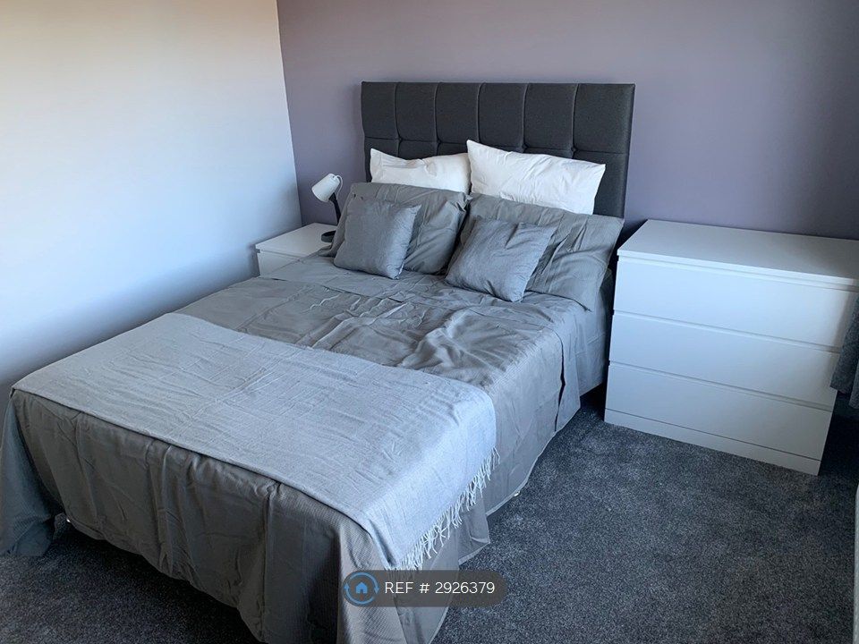 Property photo 1 of 15 Small Double