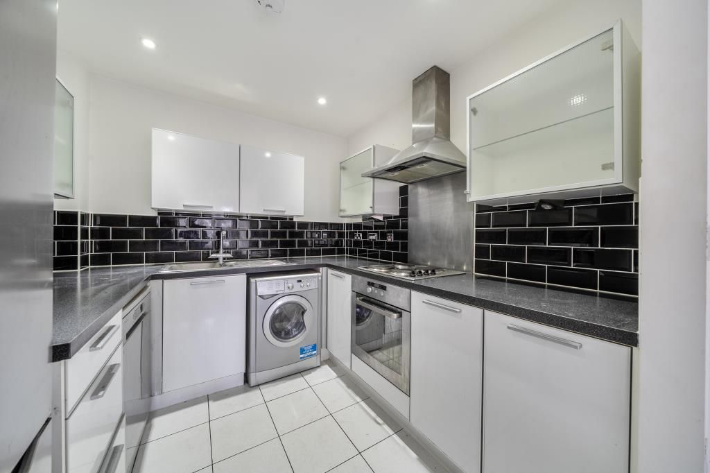 Property photo 2 of 20 Kitchen