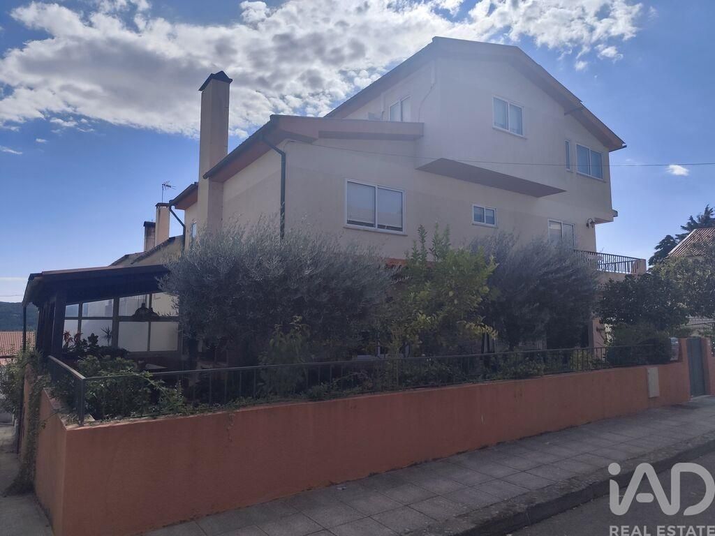 Property photo 2 of 30