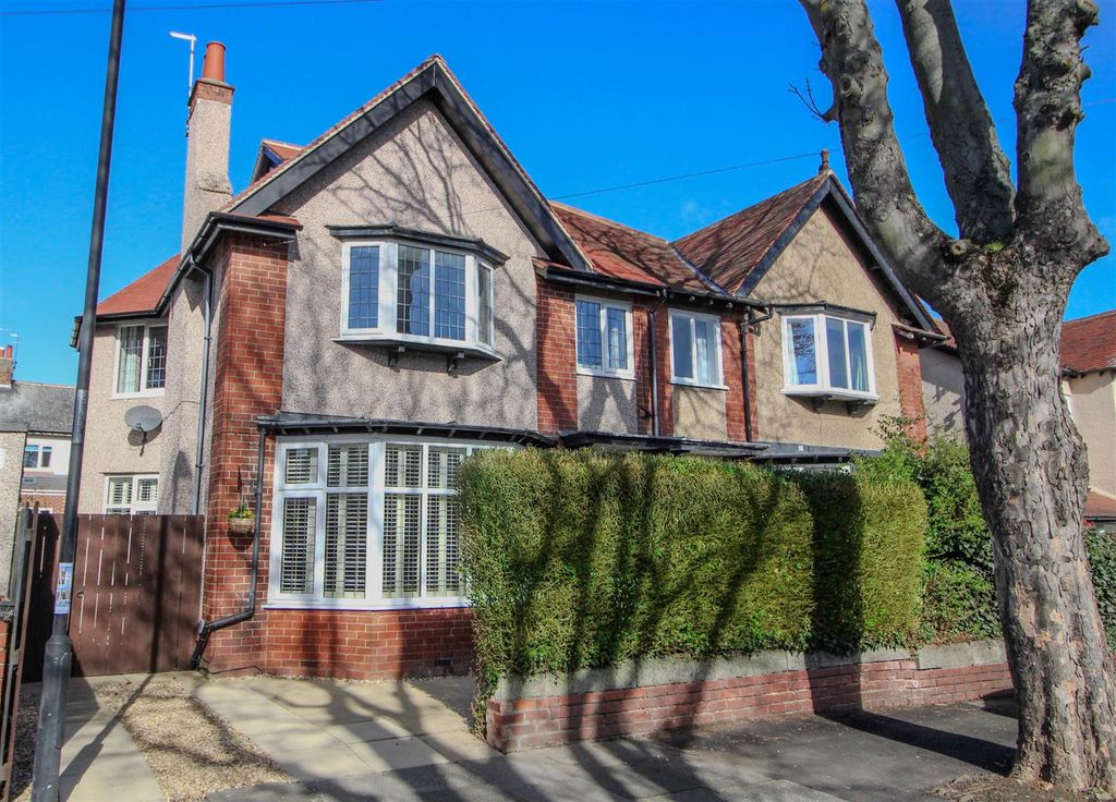 Property photo 1 of 30 Front.Jpg