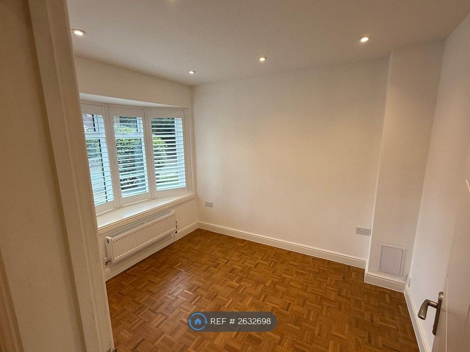 Property photo 3 of 21 Ground Floor Study/Bedroom 4