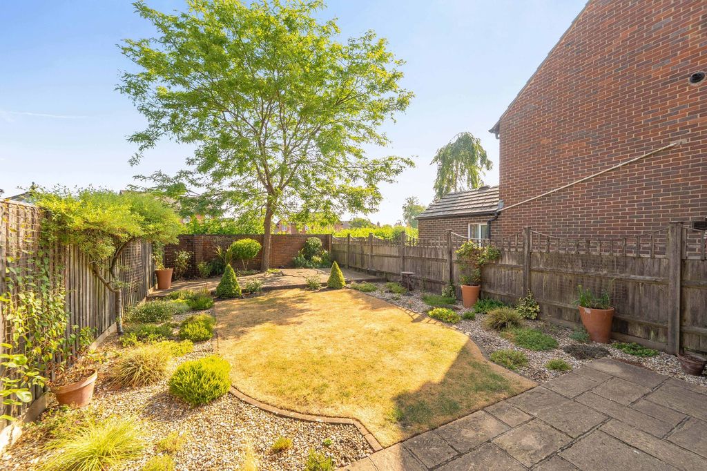 Property photo 2 of 19