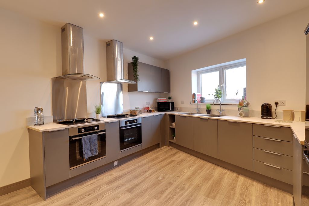 Property photo 3 of 5