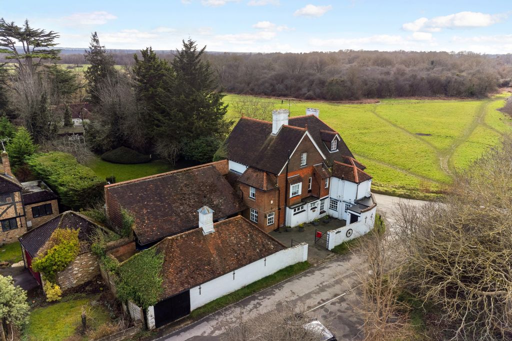 Property photo 1 of 14