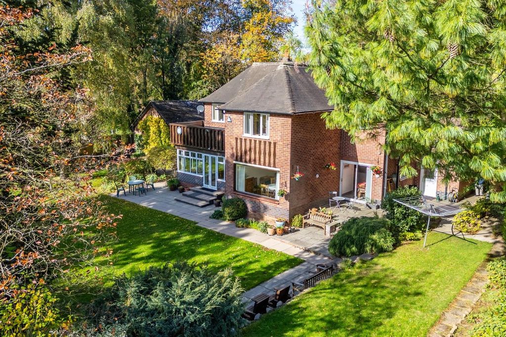 Property photo 1 of 36