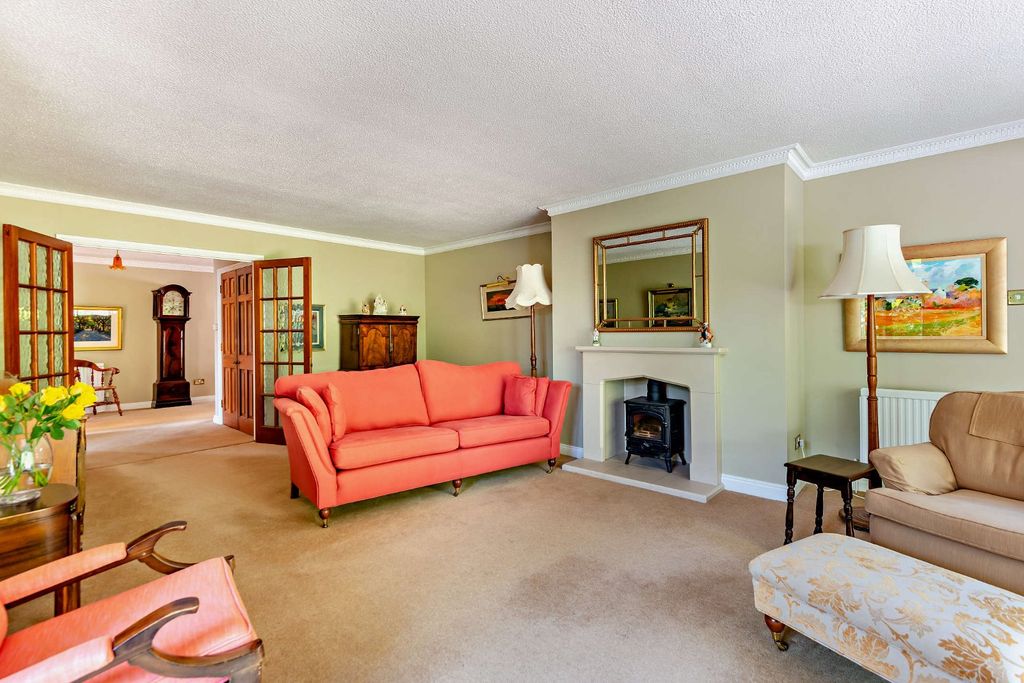 Property photo 3 of 33 Picture No. 54