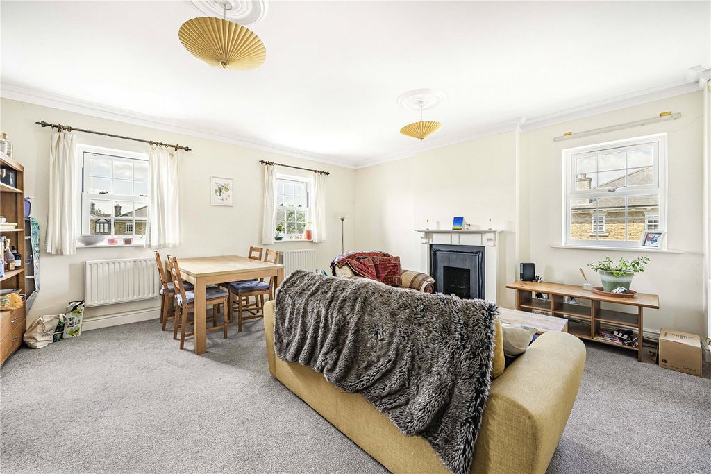 Property photo 3 of 10 Picture No. 18