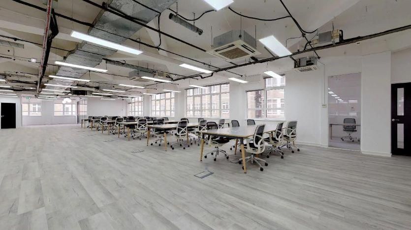 Property photo 1 of 3 Serviced Office In Bevis Marks, Aldgate, London, E