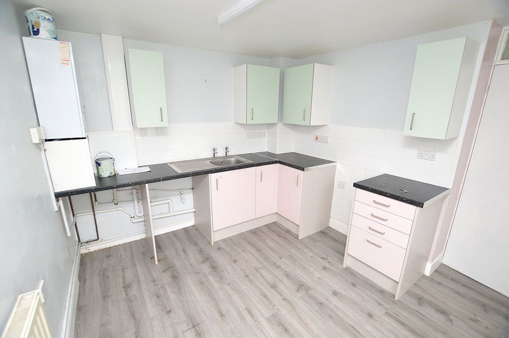 Property photo 2 of 8 Kitchen/Diner