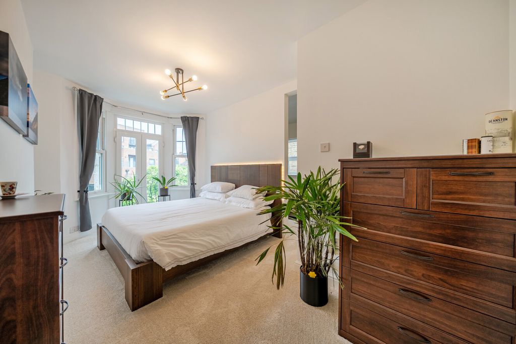 Property photo 3 of 15 1459119-17-6A0Ed7...