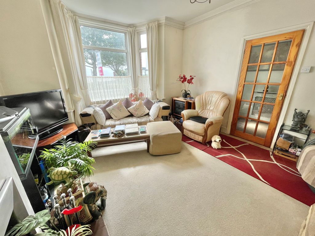 Property photo 2 of 20