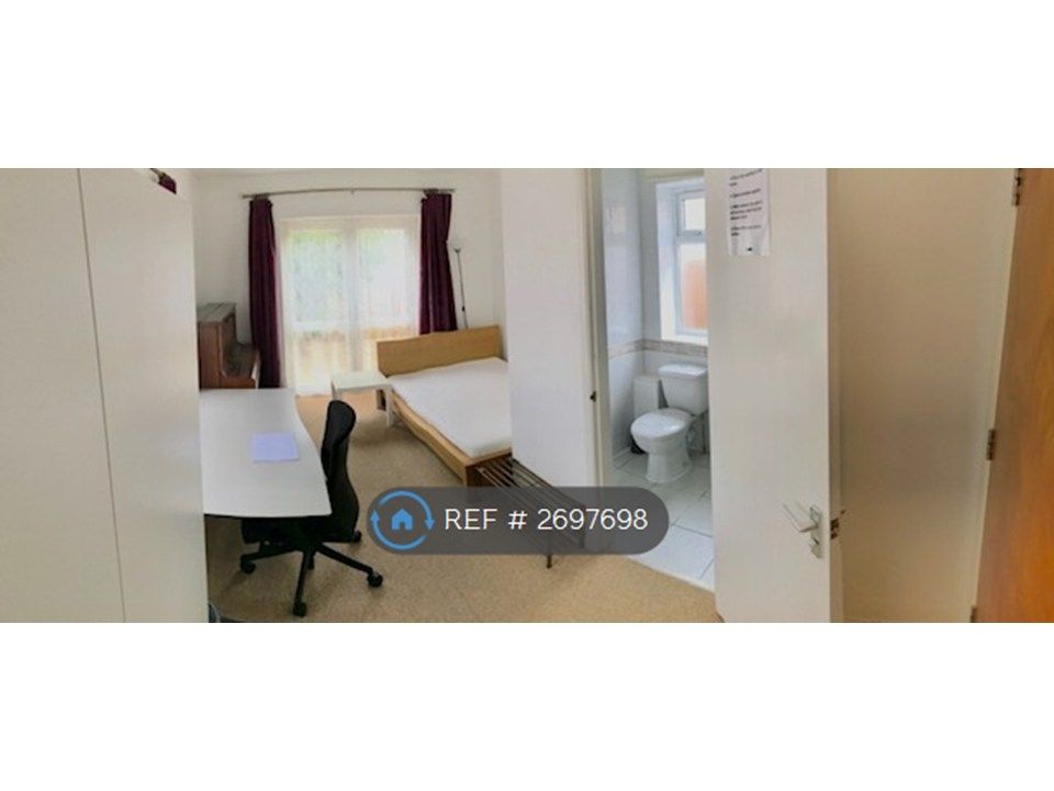 Property photo 2 of 19