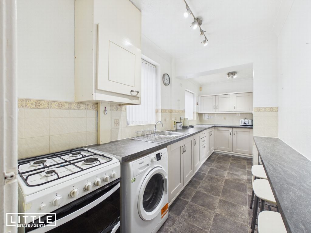 Property photo 2 of 22 Photo 6