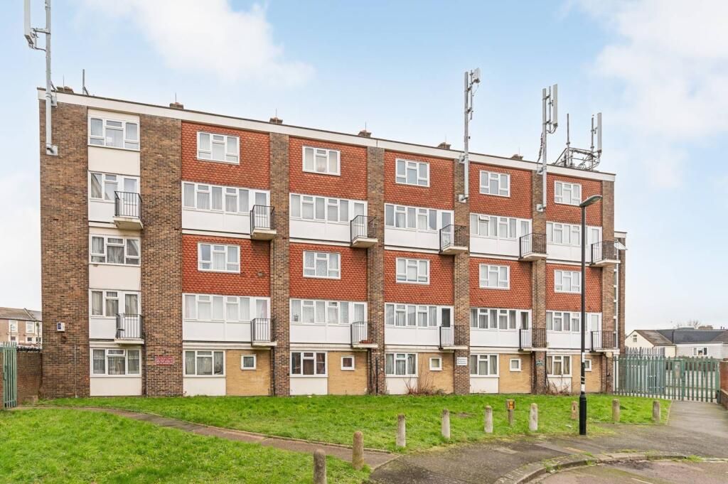 Property photo 1 of 8