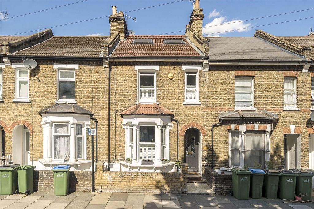 Property photo 2 of 11 Picture No. 29