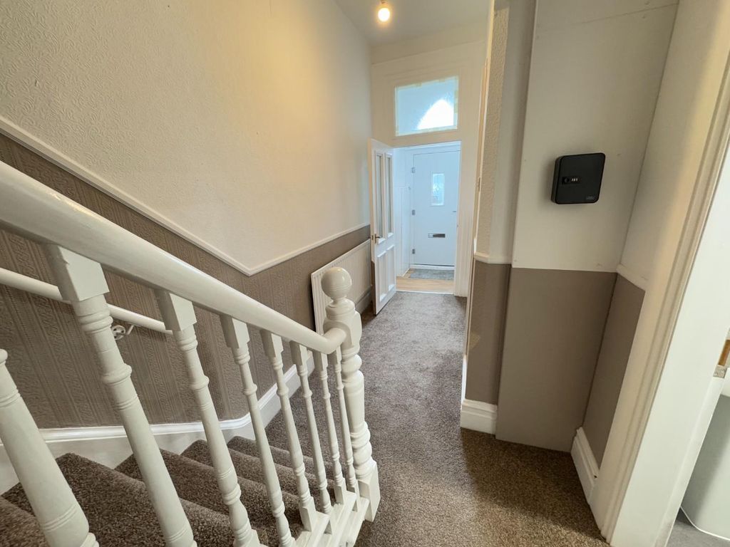 Property photo 2 of 41 Hall