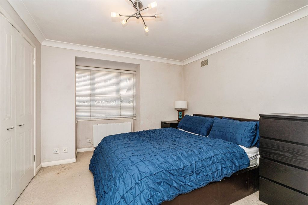 Property photo 2 of 16 Picture No. 15