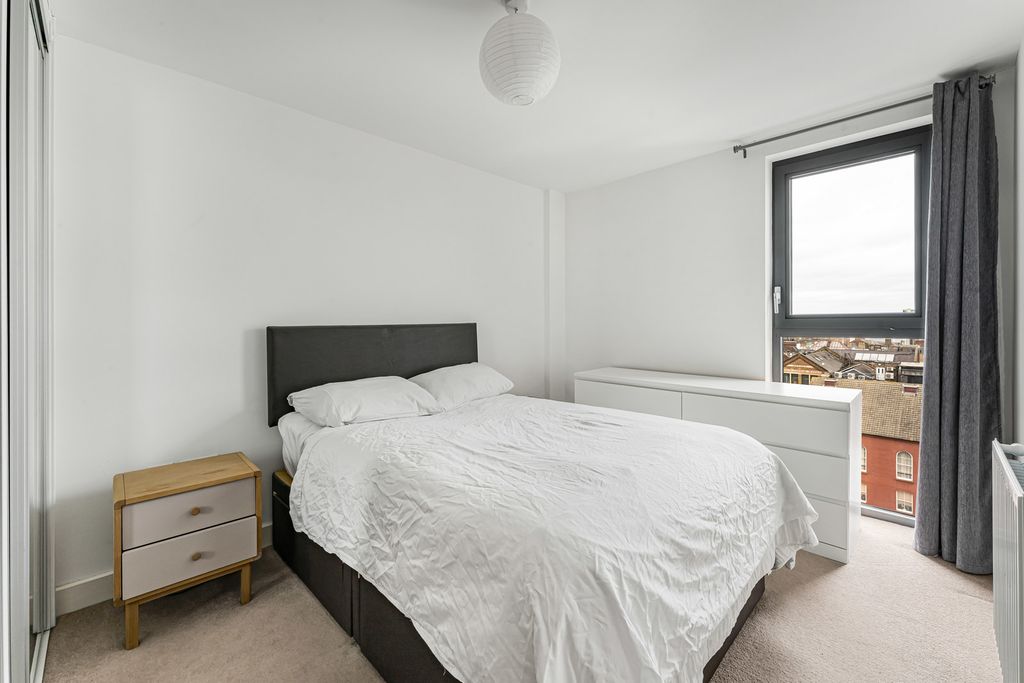 Property photo 3 of 14 Bedroom