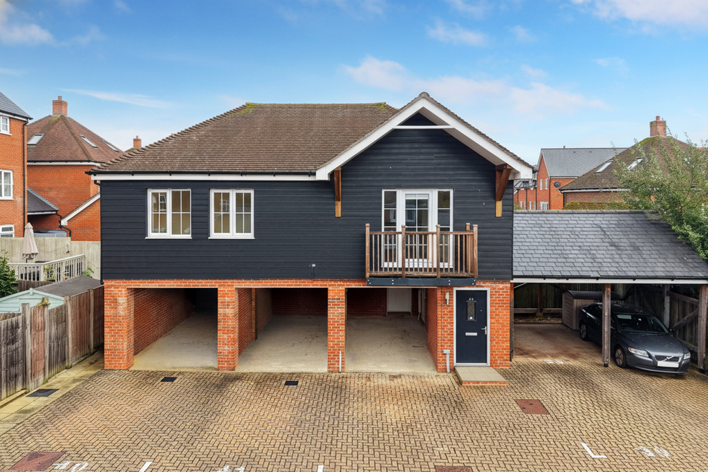 Property photo 1 of 17 Front