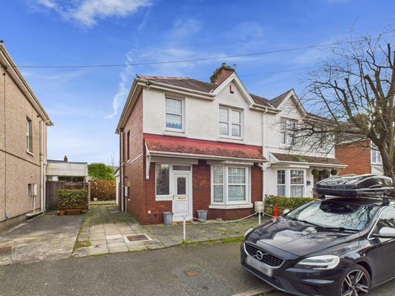 Property photo 1 of 18 Photo 3