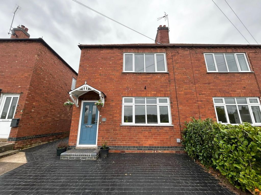 2 bed flat to rentMain Street, Burton-On-Trent DE13