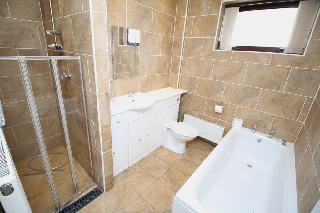 Property photo 3 of 11 Img_6985