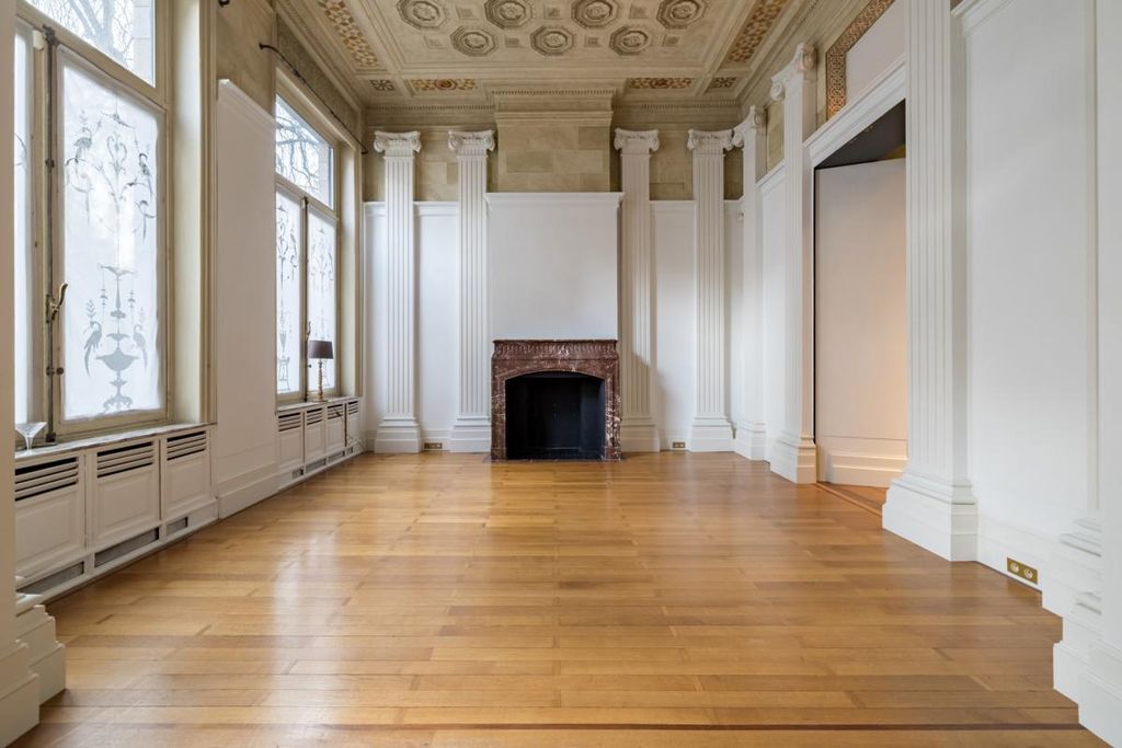 Property photo 2 of 26