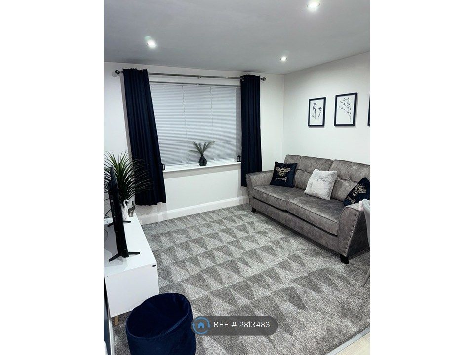 Property photo 1 of 7 Living Room Area