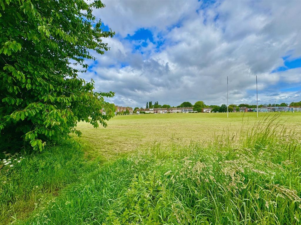 Property photo 2 of 13 Field...Jpg