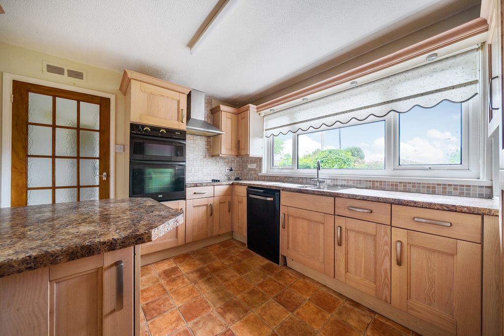 Property photo 3 of 23 1485095-20-6A43F5Cdc63Ae