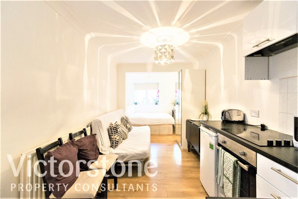 Property photo 2 of 8 1308674