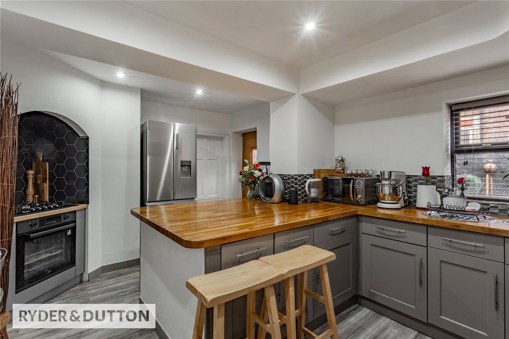 Property photo 2 of 43 Picture No. 44