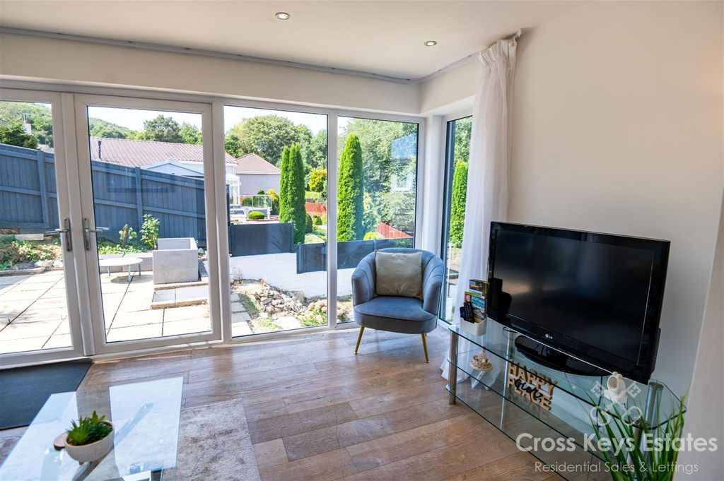 Property photo 2 of 27 Valley--41.Jpg