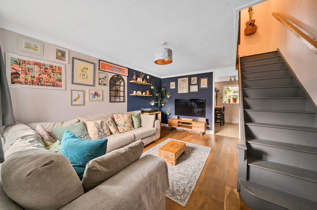 Property photo 2 of 12 1343490-3-68A75F6...