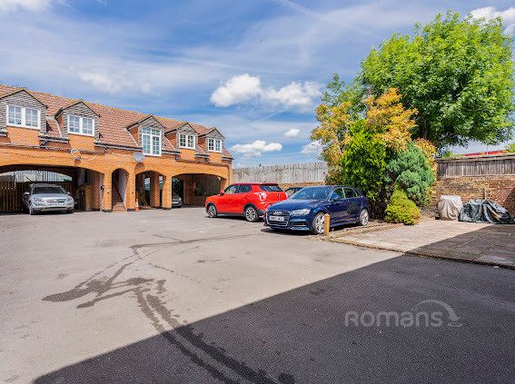 Property photo 2 of 16 Pbox-Img.Jpg